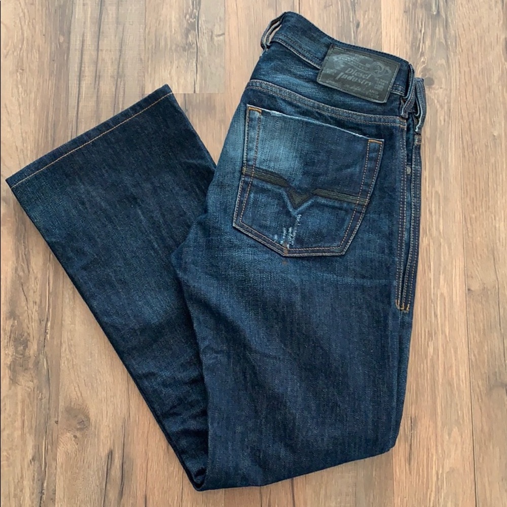 NWOT
DIESEL
MADE IN ITALY 
WASH 008M2
ZATINY W29